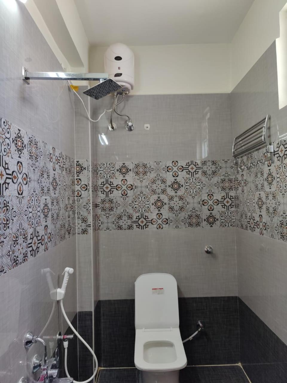 Garuda Grand Apartman Tirupati Kültér fotó